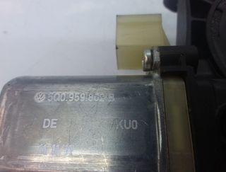 1301761 motor elevalunas volkswagen 5q0959802b