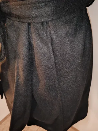 Abrigo de paño negro