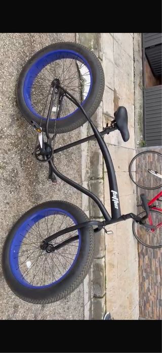Bicicleta Fat Bike Negra Ruedas Azules