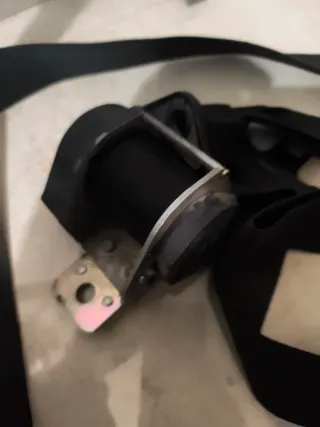 Cinturón de seguridad 106