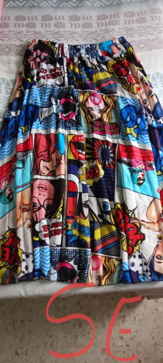 2 faldas, 1 conjunto, y un chaleco