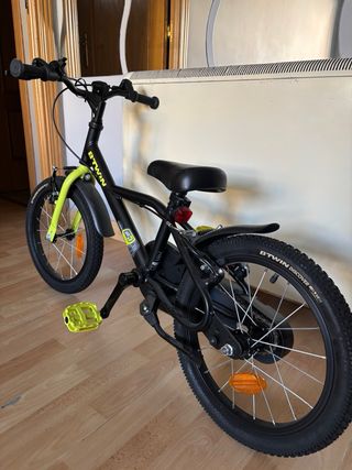Bicicleta infantil Btwin 500 Dark Hero 16