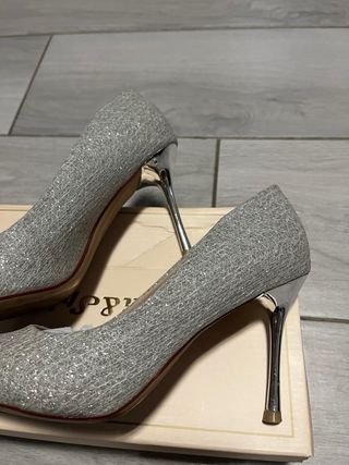 Décolleté tacco a spillo