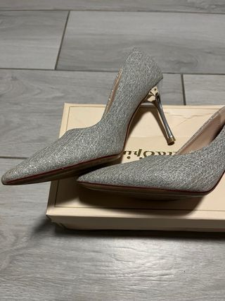 Décolleté tacco a spillo