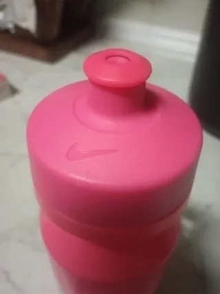 Bidón Botella deportiva Nike rosa