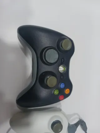 Mandos Xbox 360 y cargador USB