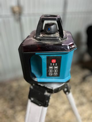 Nivel Láser Rotativo Makita SKR200 Profesional