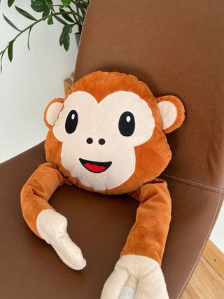 Cuscino peluche scimmia divertente