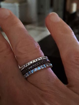 Anillo Eternidad Zafiro Azul 2.4ct