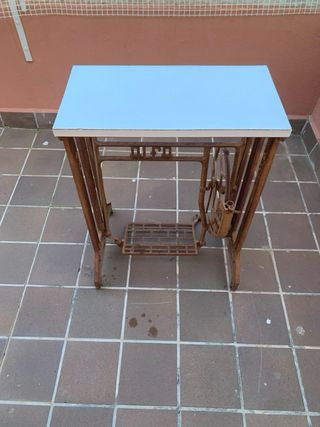 Mesa auxiliar No se hace envio