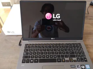 Computer portatile LG GRAM 15Z990 argento