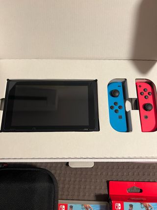 Nintendo Switch + Funda + Juego Sports