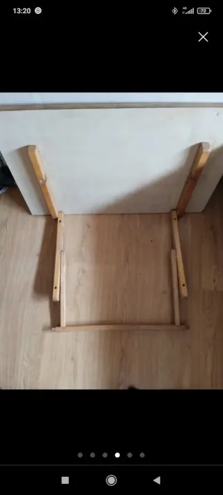 Mesa plegable de pared de madera