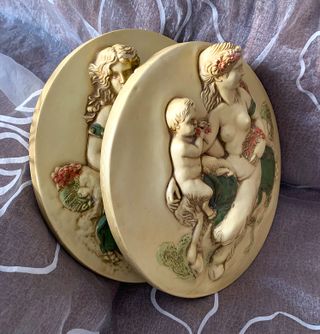 Par de magníficos bajorrelieves antiguos