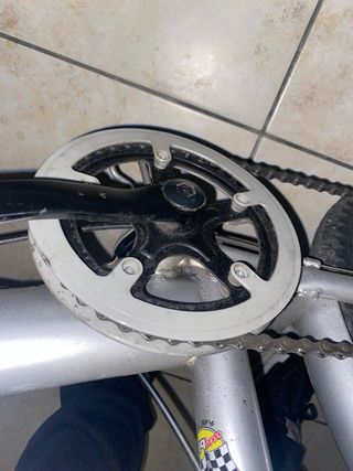 Bicicleta plegable plateada talla M
