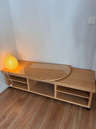 Mueble TV Ikea de madera con ruedas!