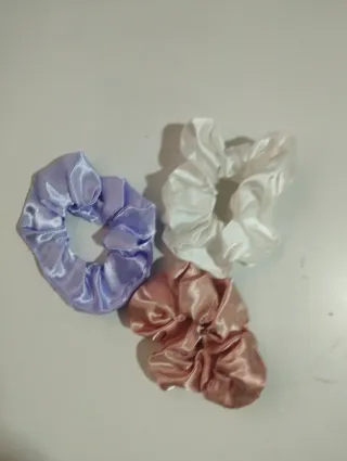 Coleteros de satén rosa,morado, blanco