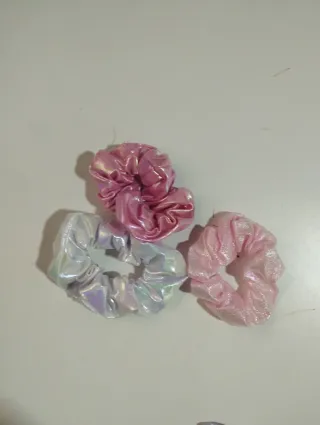 Coleteros de satén rosa,morado, blanco