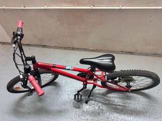 Bicicleta infantil roja