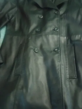 Abrigo de piel negro