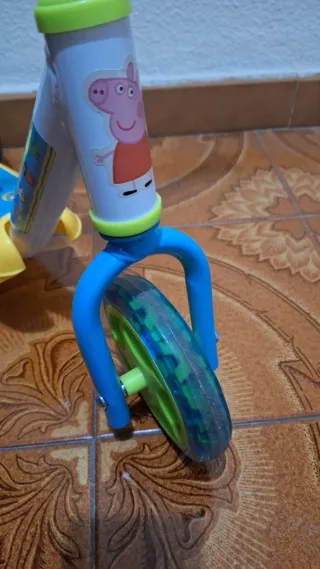 Patinete Peppa Pig Azul y Amarillo