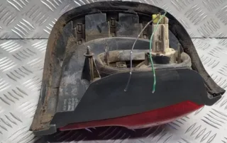 Piloto Freno Trasero Nissan Terrano 2 Dcho.