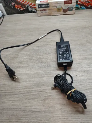 Adaptador LogiLink 8 V