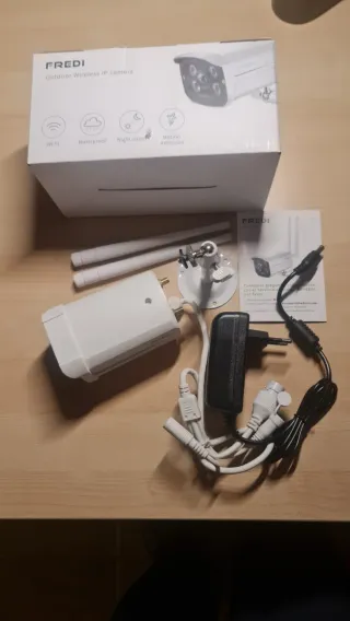 Cámara vigilancia IP WiFi Fredi JW-LB 720p