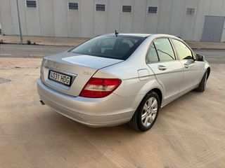 Mercedes-Benz Clase C 2011