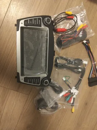 Pant Android TS7 GPS Hyundai TUCSON Carplay camara