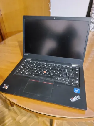 Computer portatile Lenovo ThinkPad L13 - Ryzen 5 PRO da 8 GB di RAM
