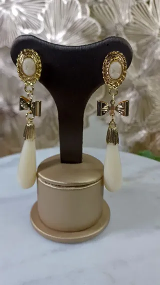 Pendientes Vintage Chapado Oro 18k Coral Blanco