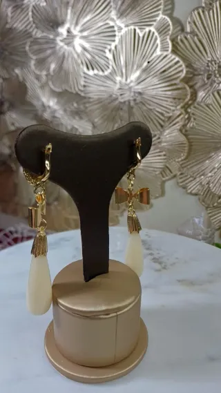 Pendientes Vintage Chapado Oro 18k Coral Blanco