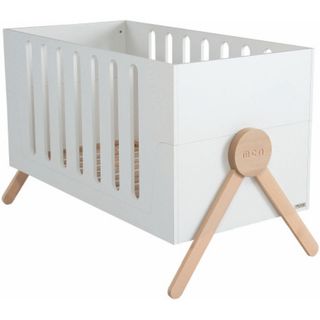 Cuna blanca de diseño