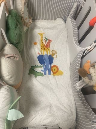 Cuna blanca de diseño