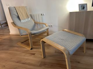 2 Sillones Poäng Ikea con 1 reposapiés.