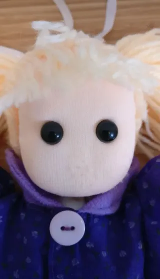 Boneca de Pano Decorativa – 31 cm | Pode Pendurar