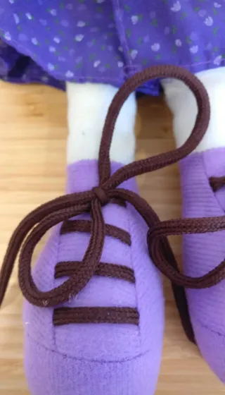 Boneca de Pano Decorativa – 31 cm | Pode Pendurar