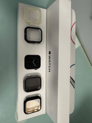 Apple Watch SE 44mm Negro con Correa Marrón