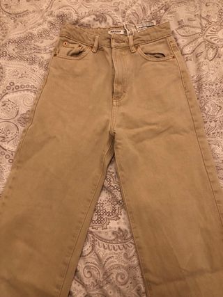 Pantalón vaquero Pull&Bear beige talla 32