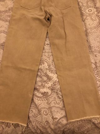 Pantalón vaquero Pull&Bear beige talla 32