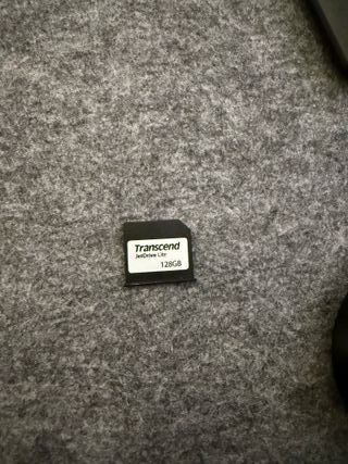 MacBook Air 13” 2017 i5 | 8GB RAM | 128GB SSD