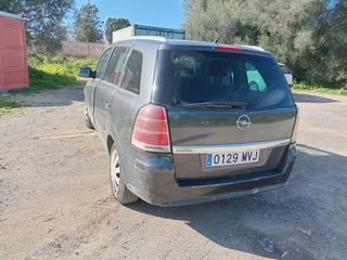 Opel Zafira 2011