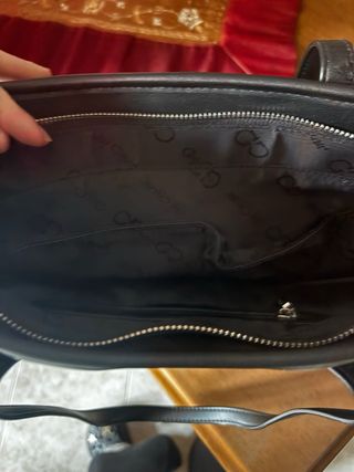 Borsa Gio Cellini nera con borchie