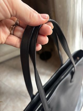 Borsa Gio Cellini nera con borchie