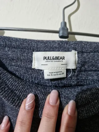 Pantalones grises deportivos