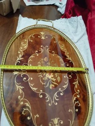 Vassoio vintage in legno e metallo