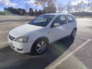Opel Corsa 2005. Diesel Cdti 1.3. 158850 km