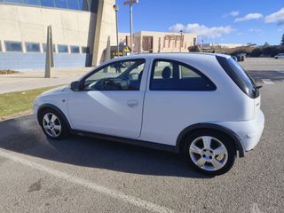 Opel Corsa 2005. Diesel Cdti 1.3. 158850 km