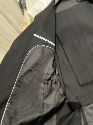 Traje de hombre negro